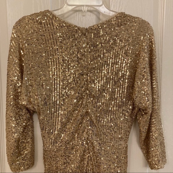IORANE Ruched Front V-Neck Sequin Midi Dress in Bright gold Size S - Picture 8 of 14